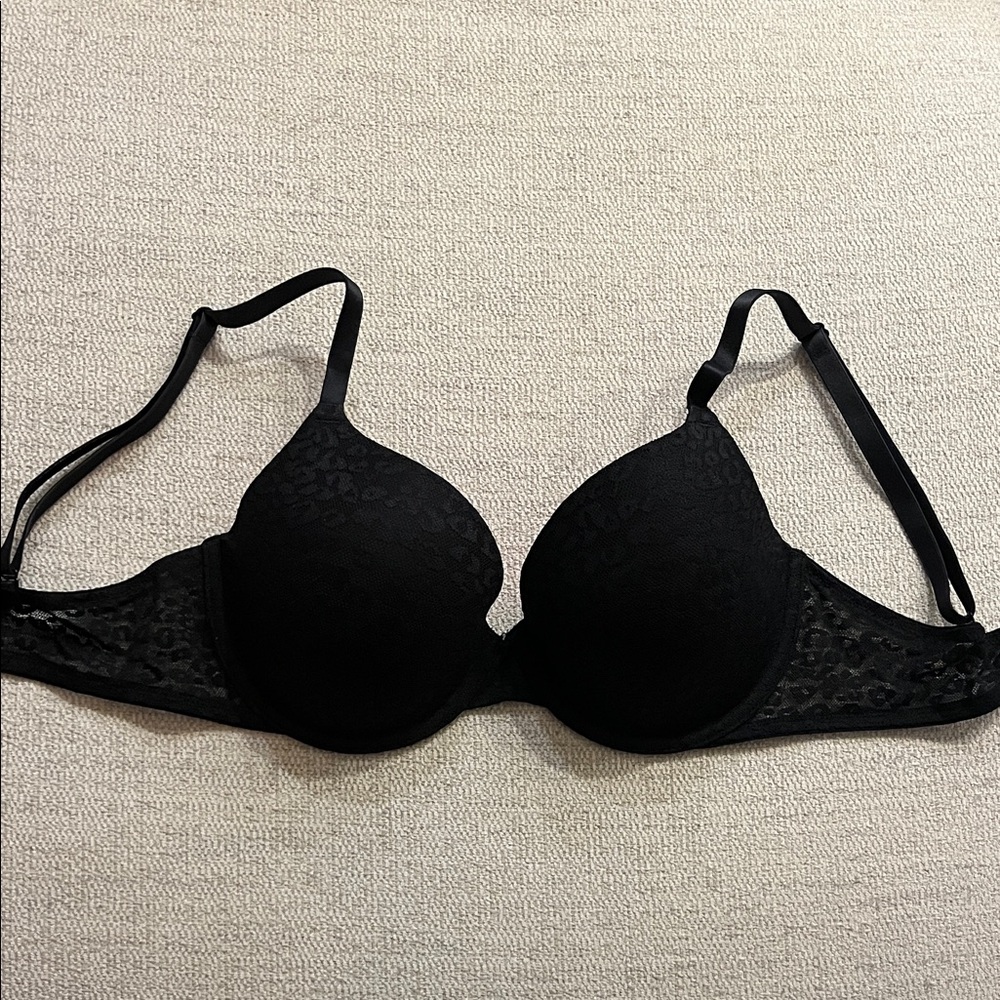PINK Victoria's Secret Black Lace T-shirt Bra